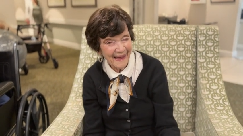 AG Tampa Bay Queen Thumbnail