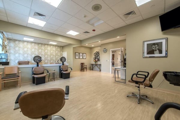 HairSalon_01-1024x683